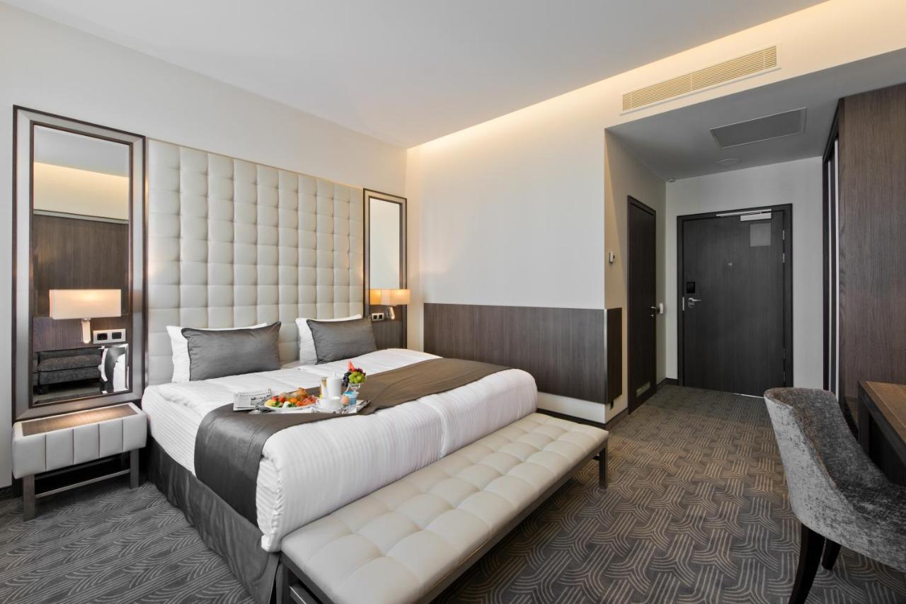 Congress Avenue Hotel VNO Kültér fotó