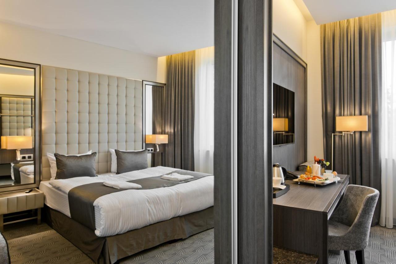 Congress Avenue Hotel VNO Kültér fotó